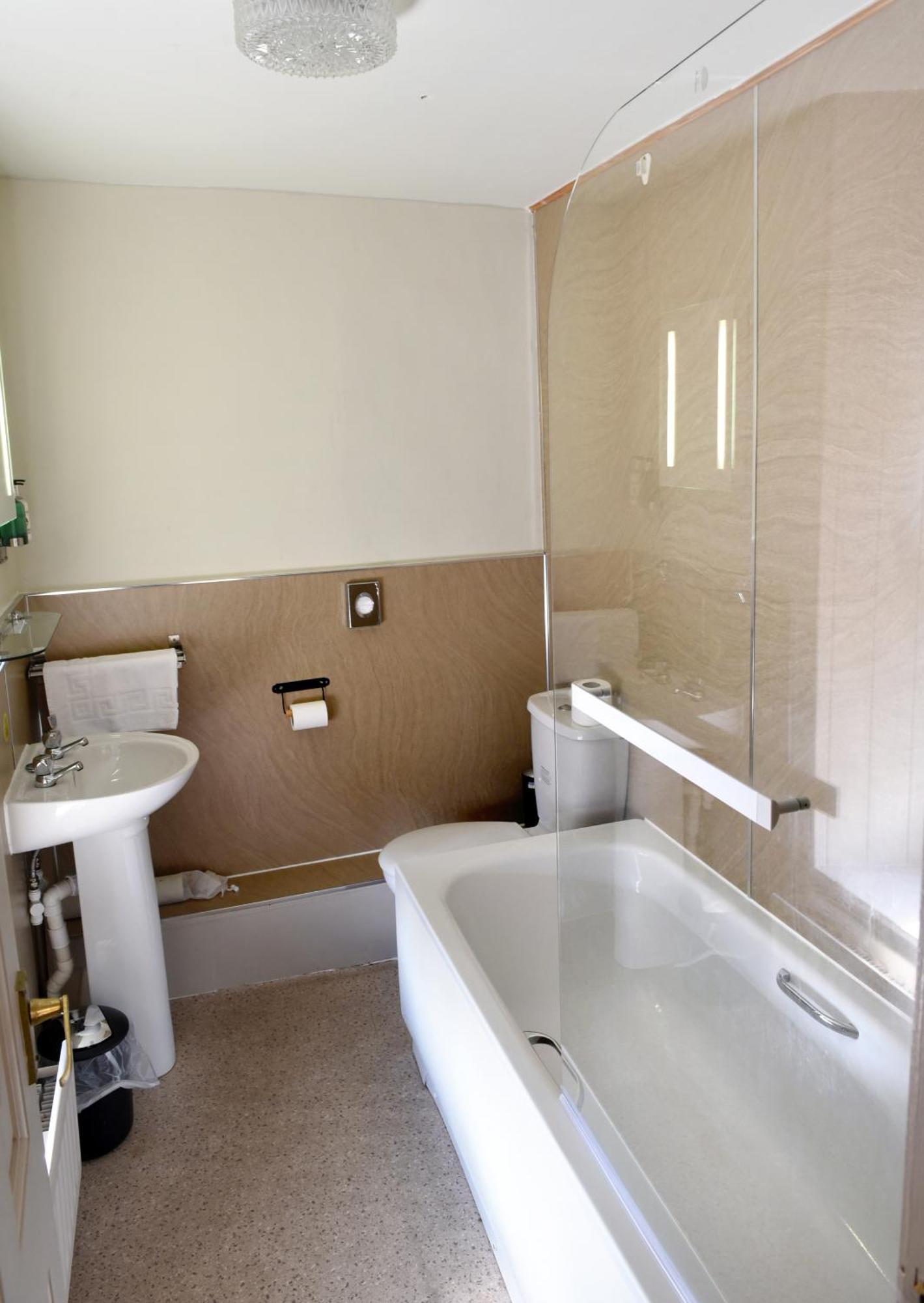 Black Bull Hotel Kirkby Stephen Room photo