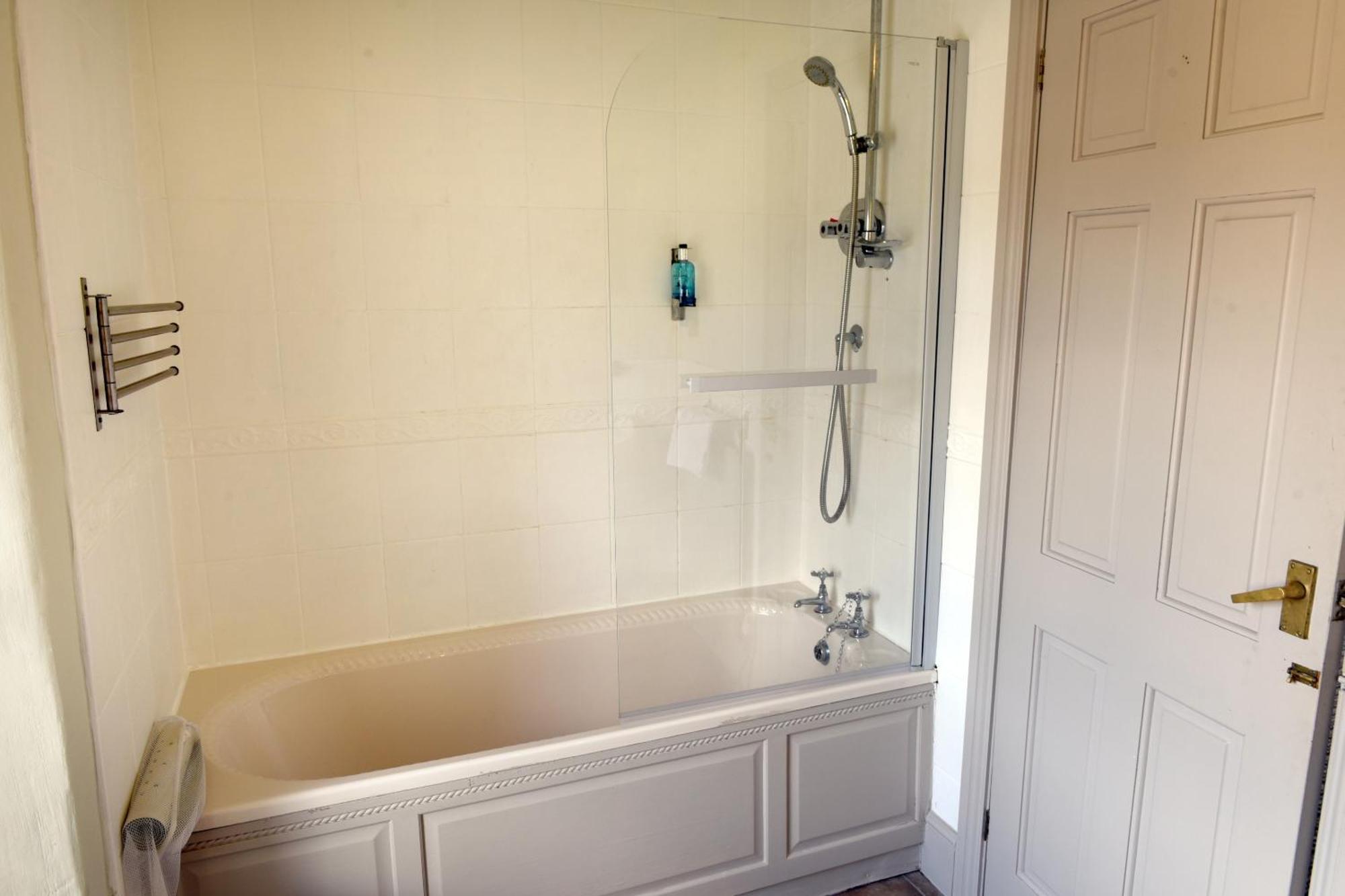Black Bull Hotel Kirkby Stephen Room photo